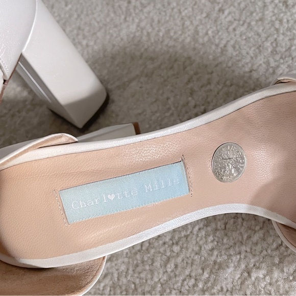 Indi Pearl bow heels 9cm Block heel - Picture 4 of 4